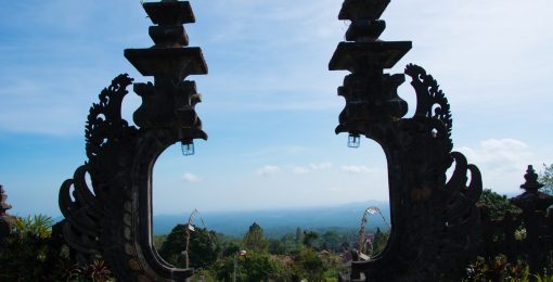 postshow besakih bali temple