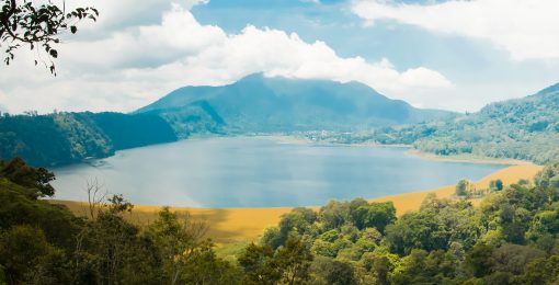 panorama lacs jumeaux bali indonesie tambligan buyan postshow