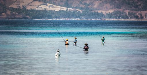 pecheurs iles gili air indonesie