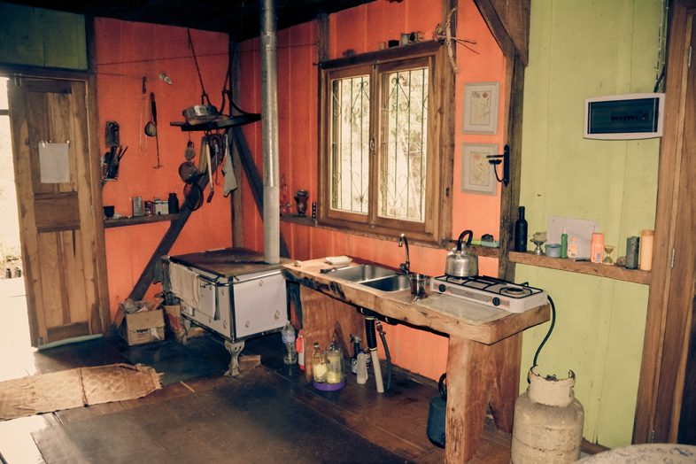Réserve Yvytu workaway argentine region misiones interieur cuisine cabane