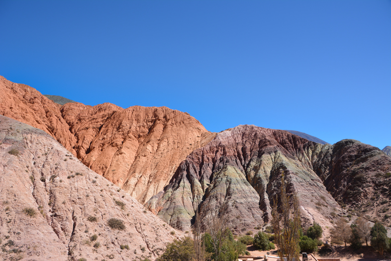 Quebrada Purmamarca montagne des 7 couleurs cerro de los siete colores