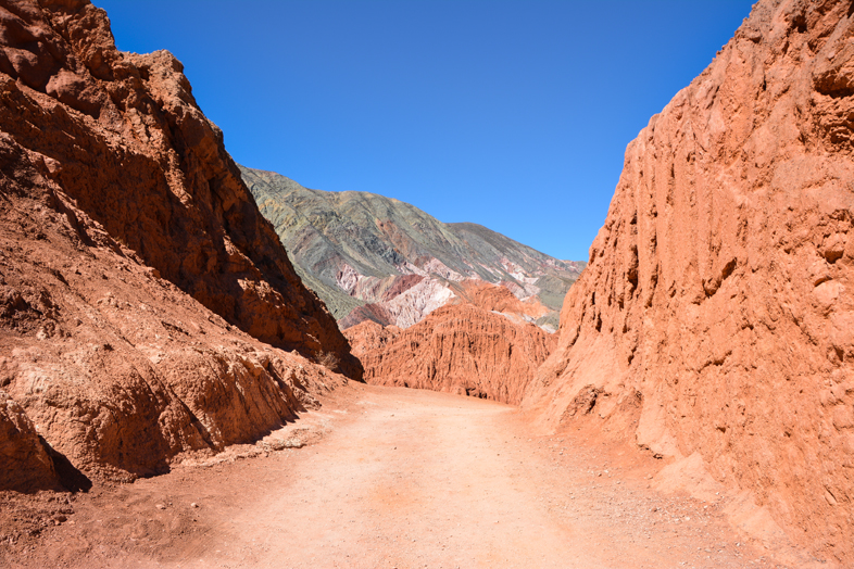 Quebrada de Humahuaca Purmamarca chemin vers la montagne des 7 couleurs