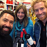 Voyage en Argentine blog amis a cordoba achat du vin pour la soiree internationale