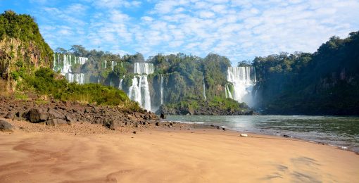 chutes iguazu isla san martin ile plage postshow