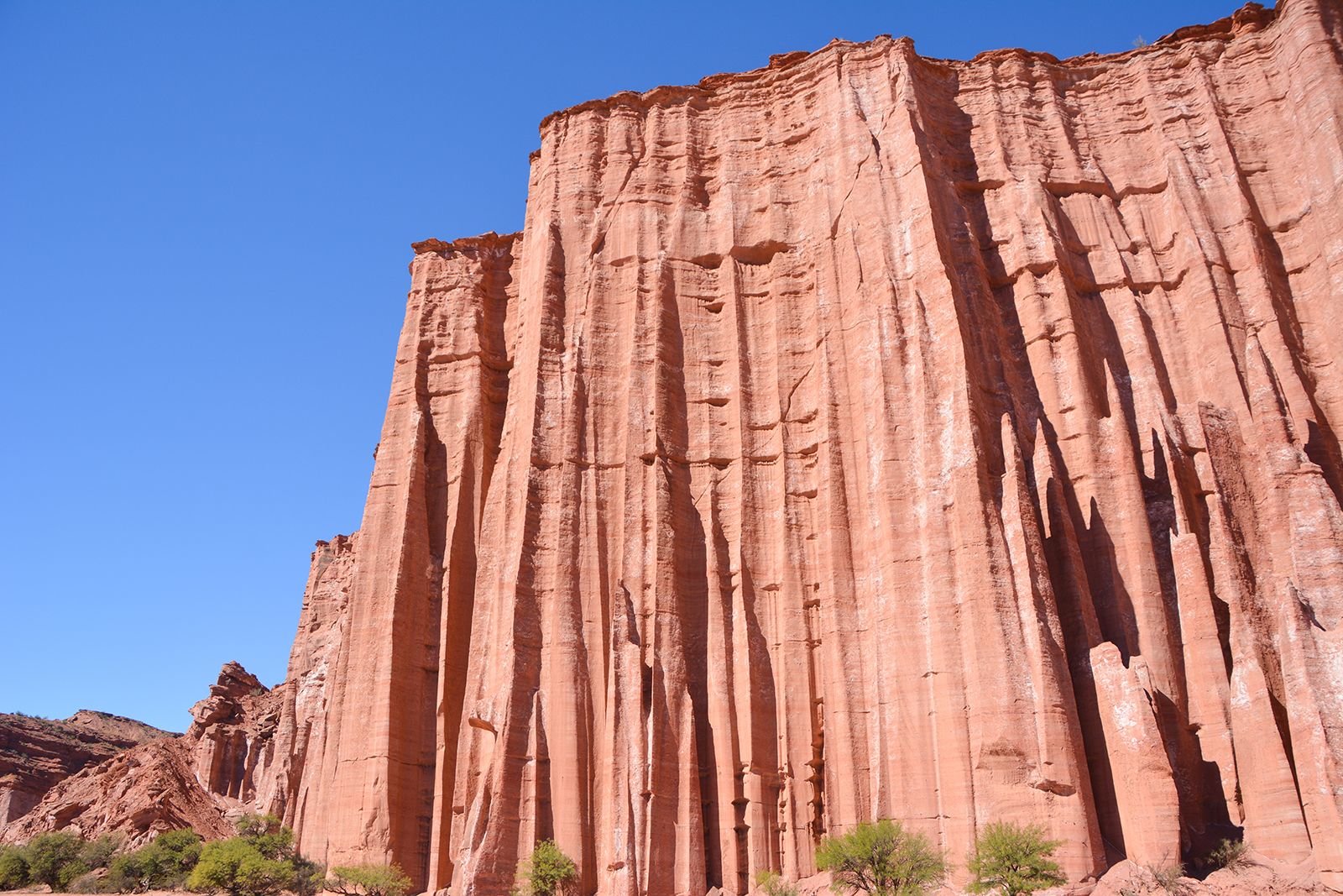 Parc national Talampaya La Rioja cathedrale gothique falaise de gres rouge postshow