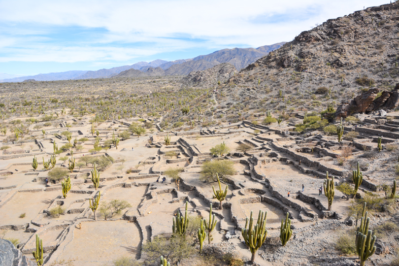 Roadtrip Salta Argentine boucle sud ruines Quilmes route 40 vue cote