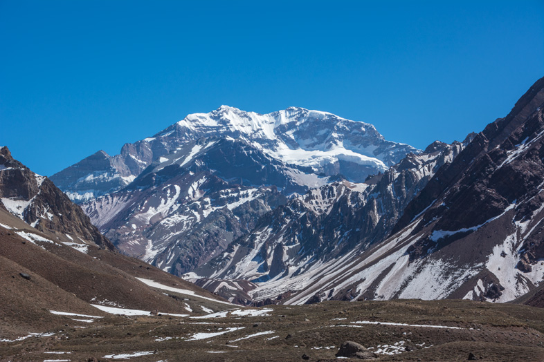 Mendoza visiter montagne Aconcagua Argentine cordillere andes vue de Aconcagua