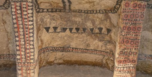 Hypogée Ornée De Peintures Sur L'alto De Segovia à Tierradentro En Colombie