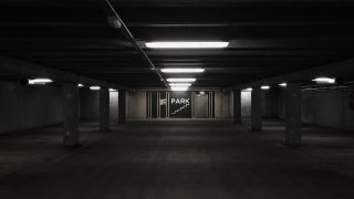 Parking Souterrain à Proximité De L'aéroport