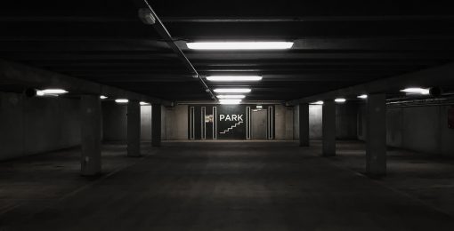 Parking Souterrain à Proximité De L'aéroport