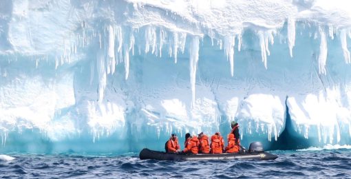 Zodiac Et Equipement En Antarctique