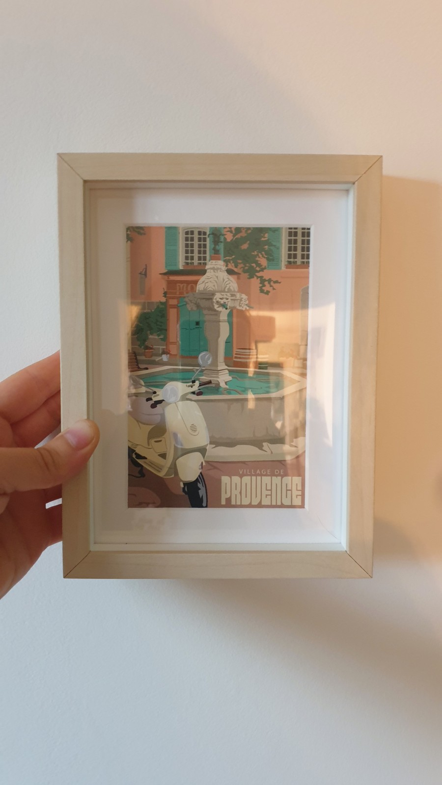 Carte Postale Encadree Sur Mur Blanc