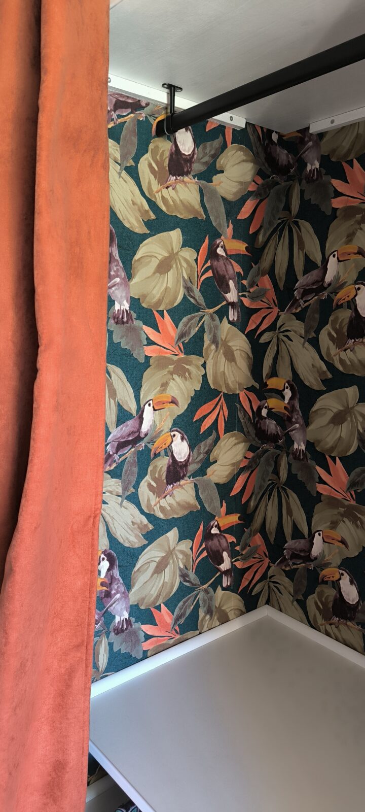 Dressing Ouvert Avec Barre
