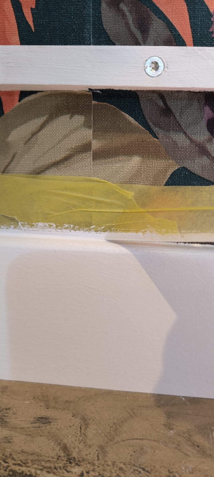 Peinture Et Scotch Sur Mur Tapisse