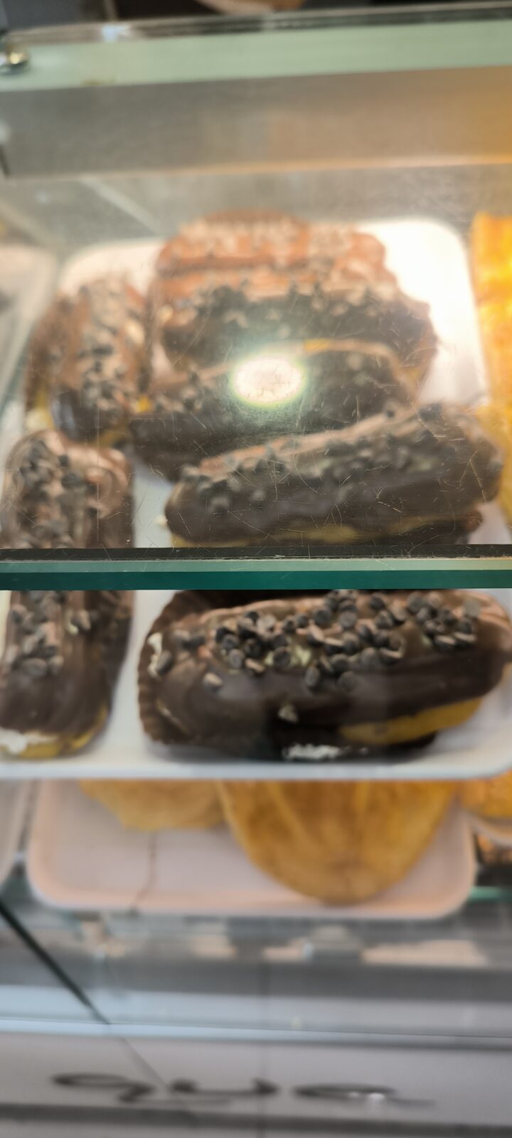 Beignet Au Chocolat Et Nappage A Porto