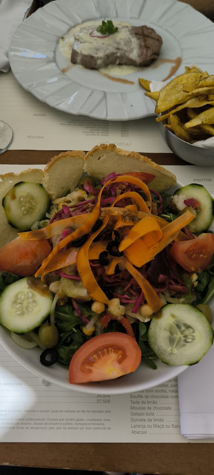 Salade De Morue Et Crudites