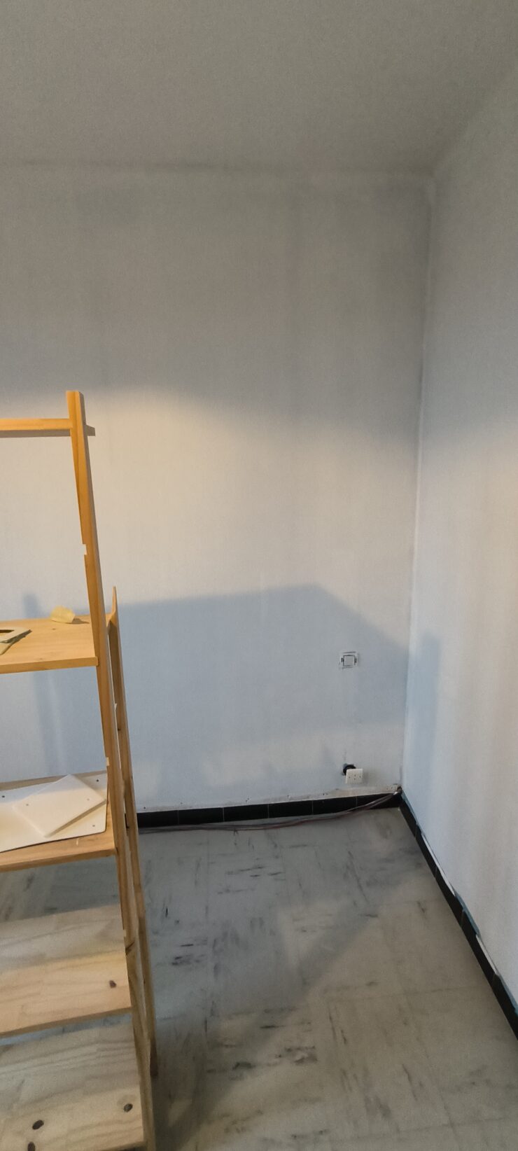 Sous Couche Blanche Mur